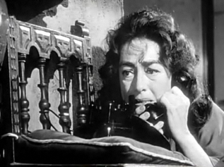 joan_crawford_in_whatever_happened_to_baby_jane_trailer